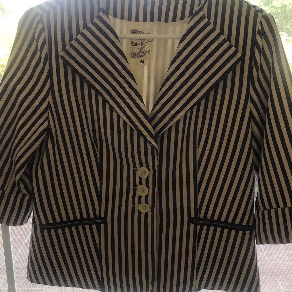 Jacket - Picture 6 of 6